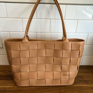 Bree Vegetable Tanned leather bag